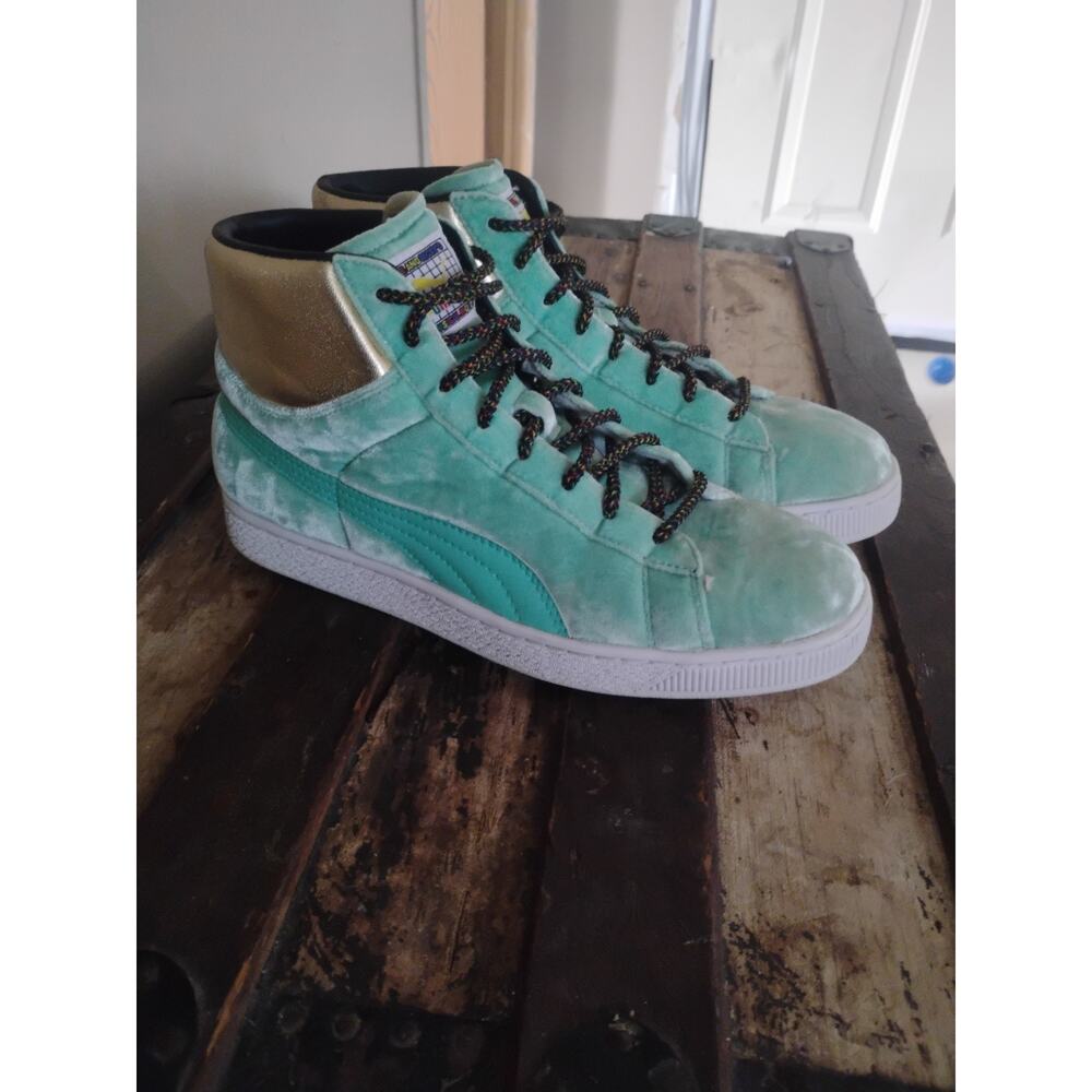 Size 8.5 - Dee & Ricky x Puma Basket Verdant Green